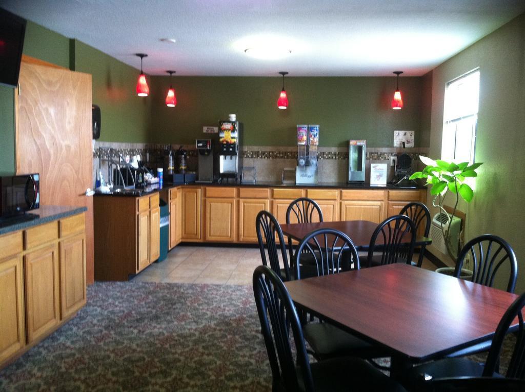 Super 8 By Wyndham Sikeston/Miner Area Exterior foto